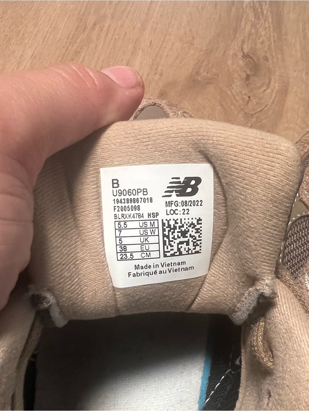 **SOLD***
NEW BALANCE 9060 LIMITED EDITION MUSHROOM BROWN! Men’s 5.5 Women’s 7 - Picture 6 of 6